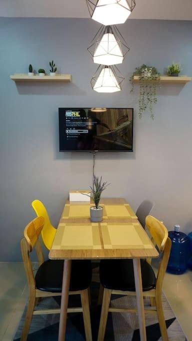 The Fika Room Near Mnl Airport - Scandi Studio Unit With Fast Wi-Fi & Netflix - Read Full Property Desc Before Booking Manilla Buitenkant foto